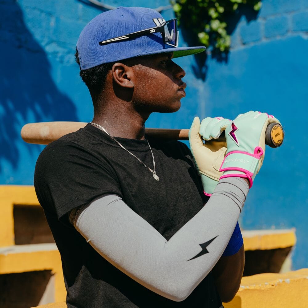 fernando-tatis-jr-signature-series-short-cuff-batting-gloves-mintpink-short-cuff-batting-gloves-samku-industries-inc-113878.jpg